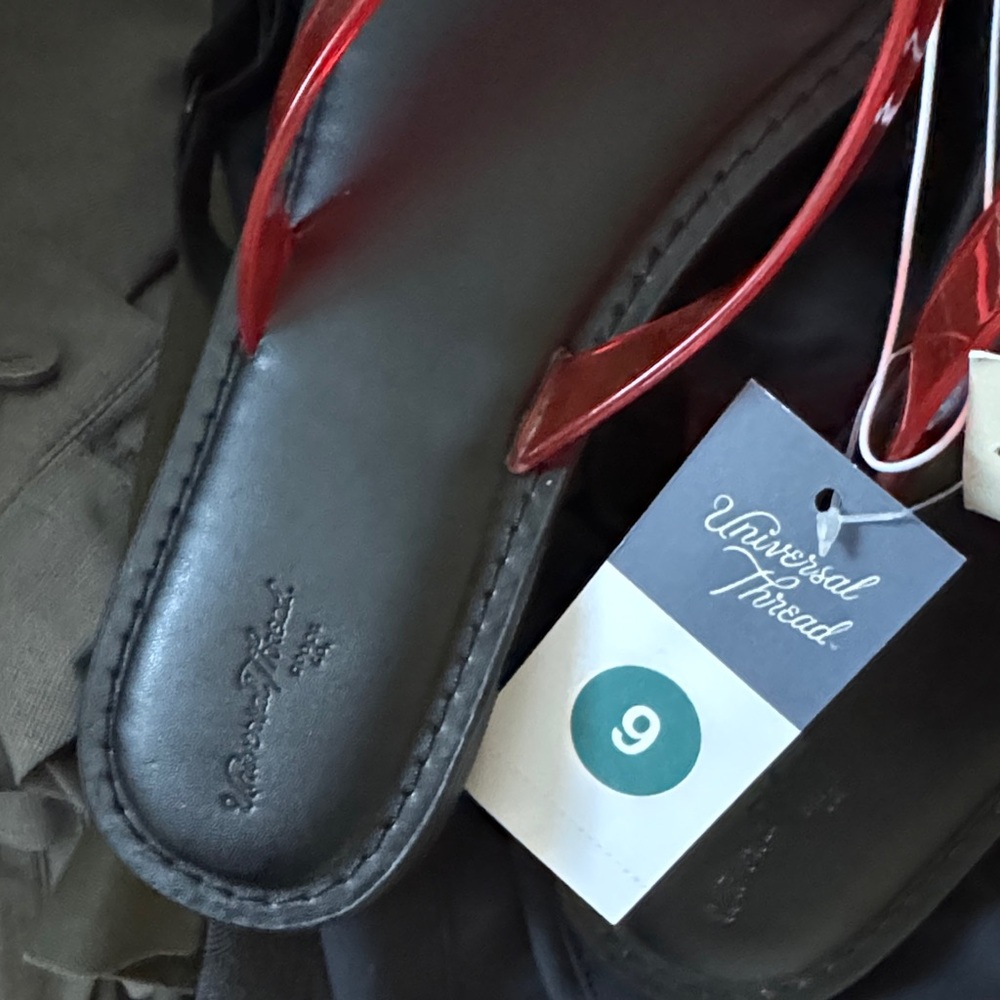 Universal Thread Red and Black thong Sandals - Picture 2 of 7